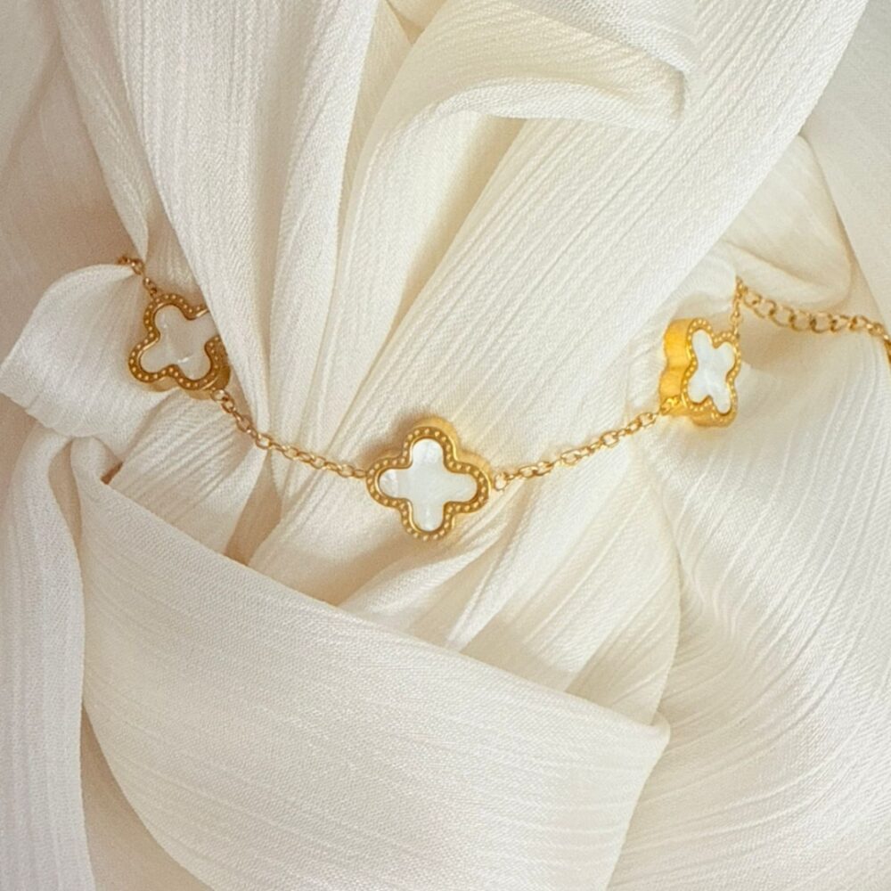 White Clover - Image 2