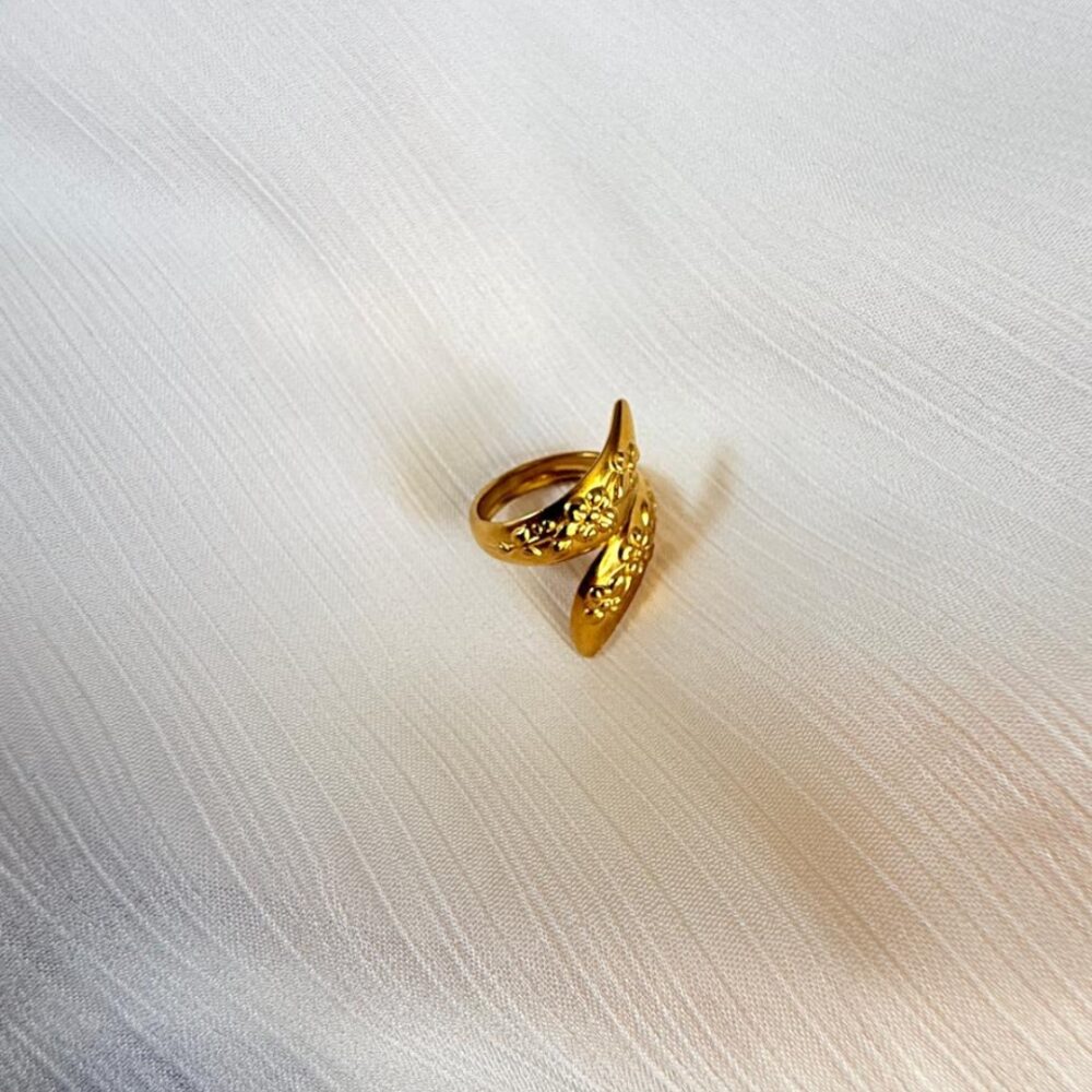 Floral Twist Ring - Image 2