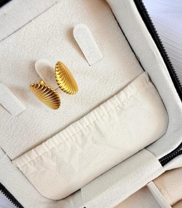 Gold Shell Ring