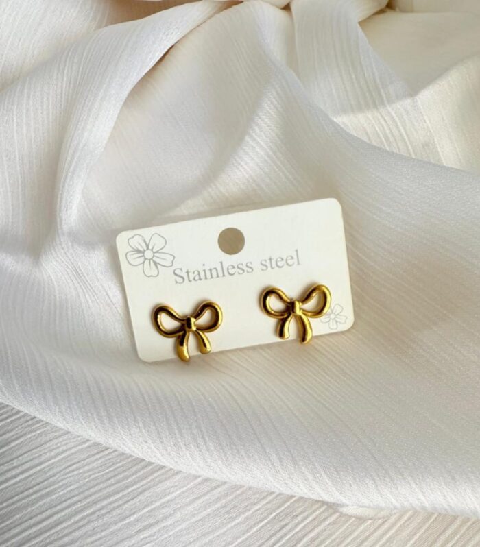 Bow Stud
